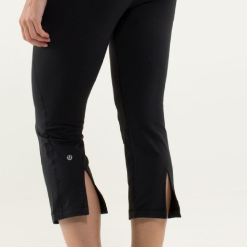 Lululemon Athletica Black Cropped Ankle Pants - Picture 2 of 9